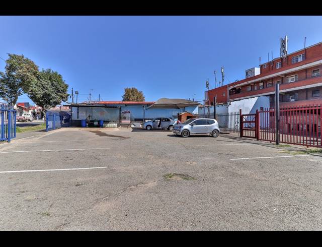M² BUILDING FOR SALE IN ROSETTENVILLE